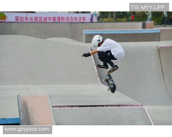 深圳滑板队区域防守创新之路探索与实践分析 深圳滑板队区域防守创新之路探索与实践分析