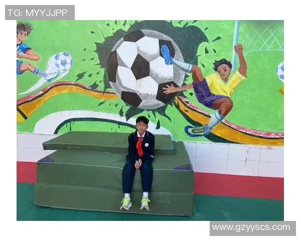 足球明星官方账号揭秘他们的训练生活与场外趣事 足球明星官方账号揭秘他们的训练生活与场外趣事